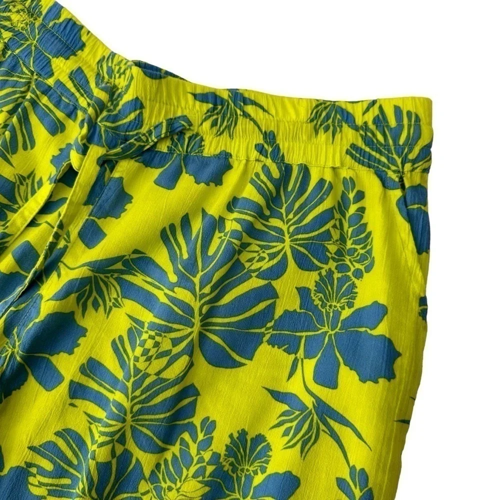 Style & Co. Yellow Breeze Mid-Rise Elastic Waist Shorts, size Small